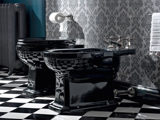 Art Deco black bathroom WC & bidet