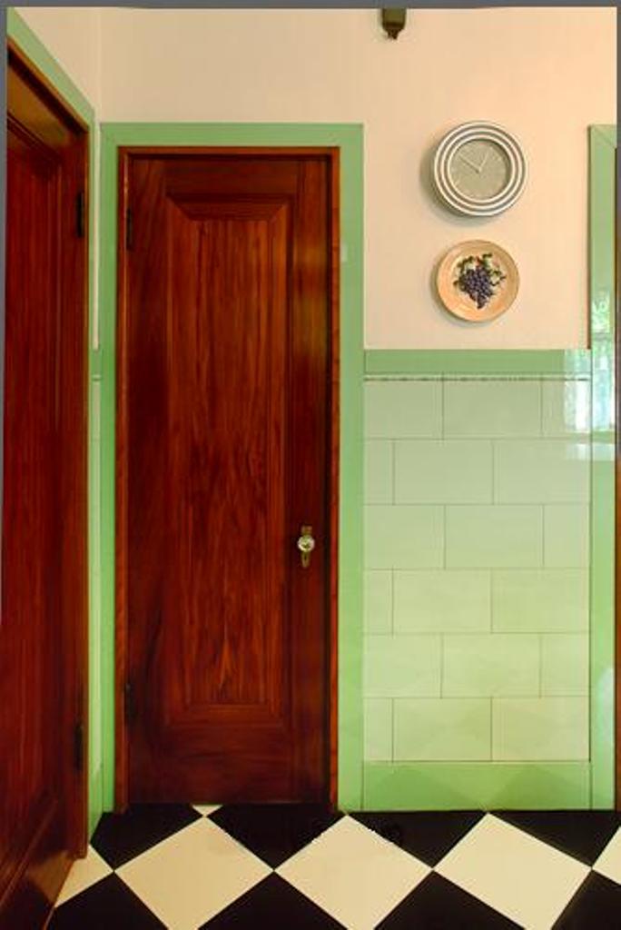 Art Deco Vitrolite kitchen tiles & door