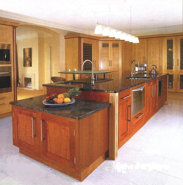 Arts & Crafts Movement fitted kitchen in cherry & maple
