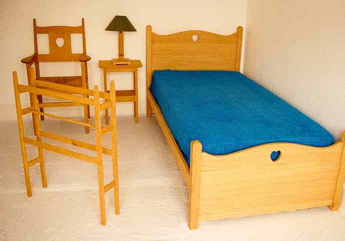 Painted wooden CFA Voysey Arts & Crafts Movement beds & bedsteads furniture