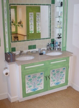 Modern painted bathroom vanity cupboard with door panel folk designs