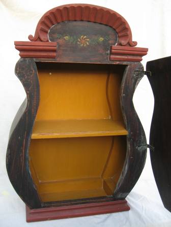 Scandinavian painted & carved wall cupboard skap from Finland C18th with door open