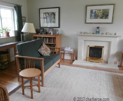 New Arts & Crafts Movement Frank Lloyd Wright Mission Prairie style oak sofa settee