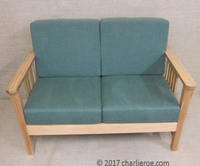New Arts & Crafts Movement Frank Lloyd Wright Mission Prairie style oak sofa settee